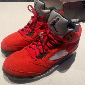 Jordan retro 5 Raging Bulls size 10.5 Authentic.